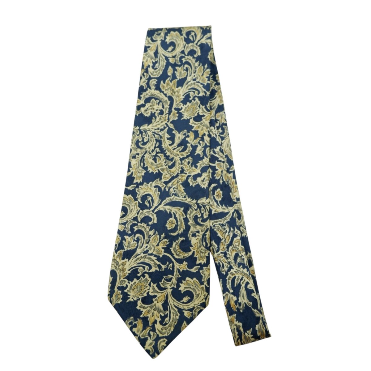 Burberry Tie Silk Navy Grey Vine Japan (US Import Tax Included) | mesabb clothing Burberry Tie Silk Navy Grey Vine Japan (US Import Tax Included) มุมที่ 5