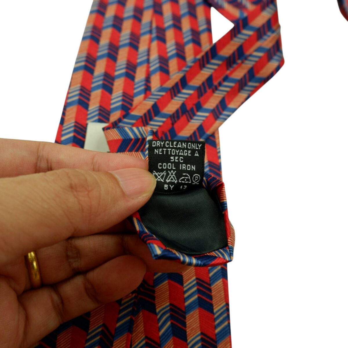 a14781 11 Trussardi Tie Silk Red Blue Geometric Italy (US Import Tax Included) มุมที่ 11