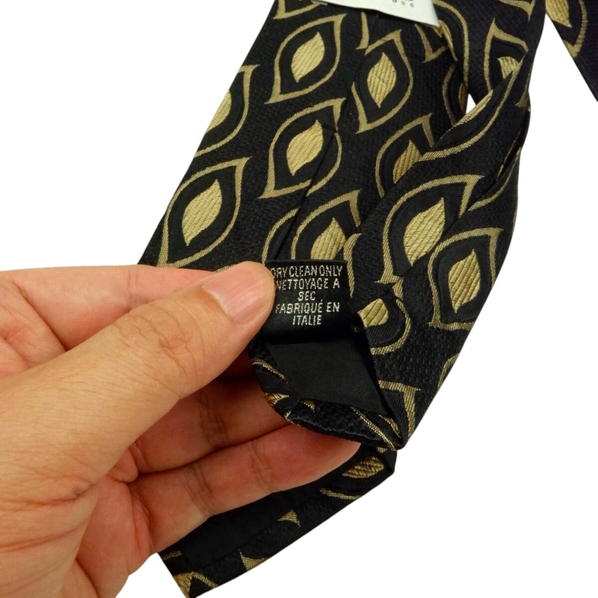 a15476 8 Hugo Boss Tie Silk Black Beige Geometric Italy (US Import Tax Included) มุมที่ 8
