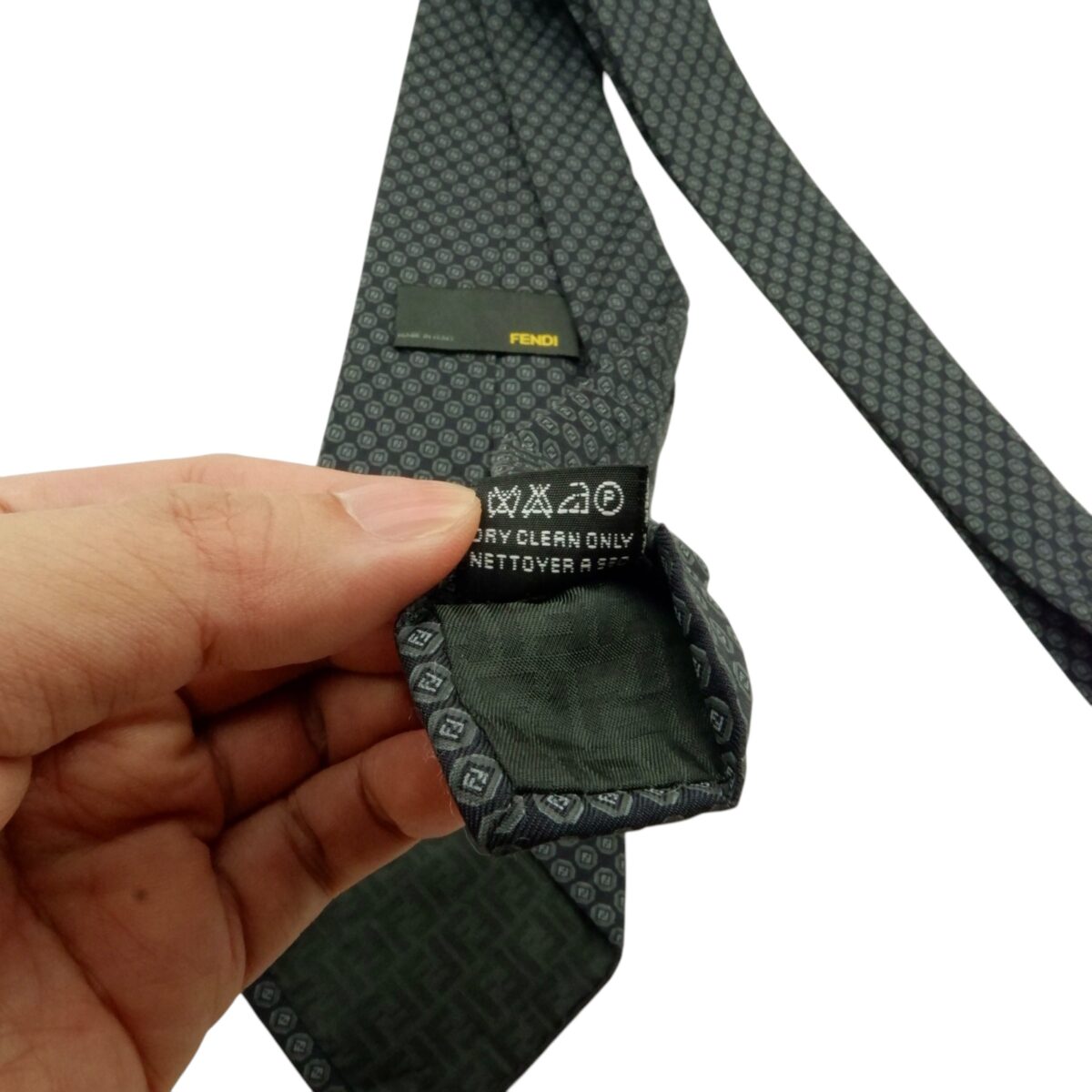 a15585 8 Fendi Tie Silk Black Italy (US Import Tax Included) มุมที่ 8