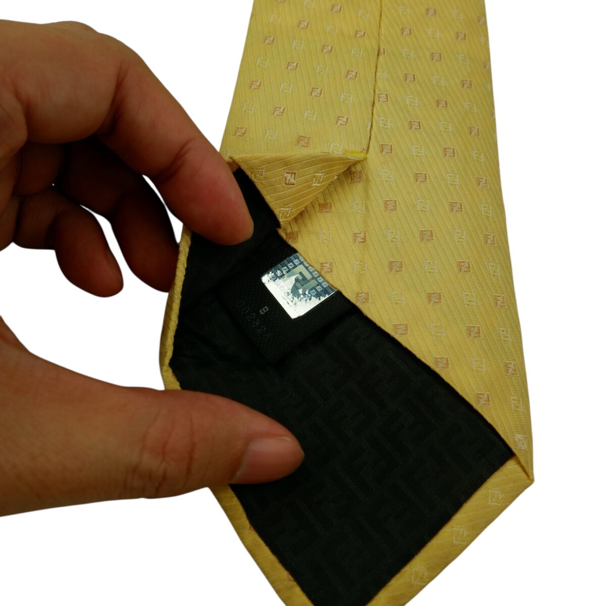 Fendi Tie Silk Beige Geometric Italy (US Import Tax Included) | mesabb clothing Fendi Tie Silk Beige Geometric Italy (US Import Tax Included) มุมที่ 12