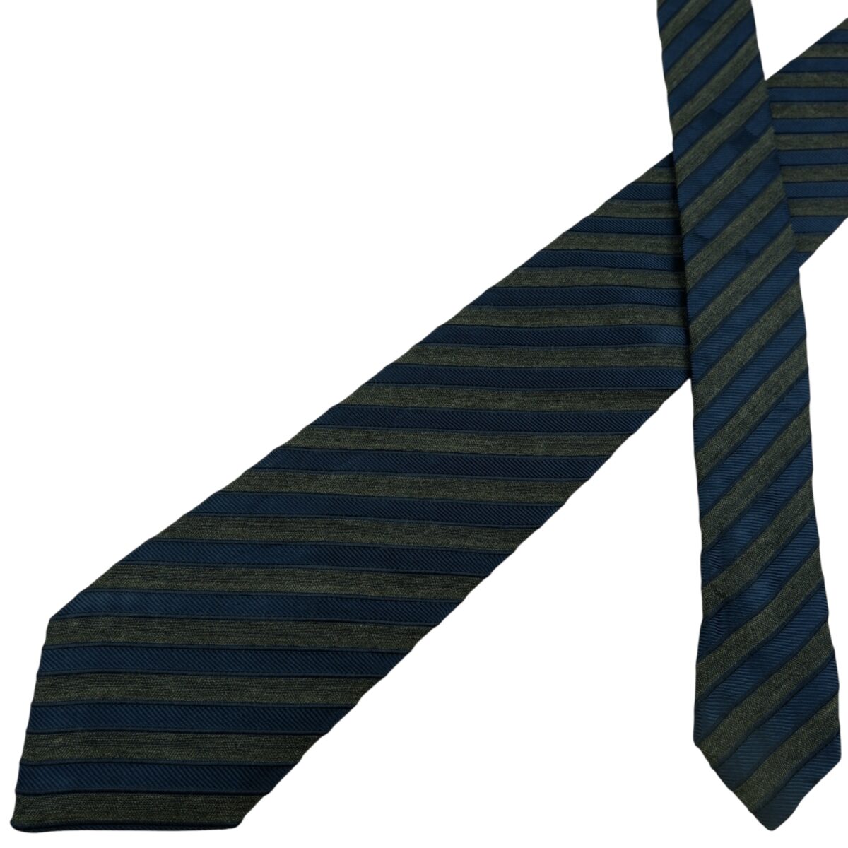 Hugo Boss Tie Silk Navy Grey Stripe Italy (US Import Tax Included) | mesabb clothing Hugo Boss Tie Silk Navy Grey Stripe Italy (US Import Tax Included) มุมที่ 2