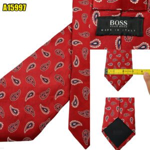 Hugo Boss Tie Silk Red Paisley Pattern Italy (US Import Tax Included) มุมที่ 1