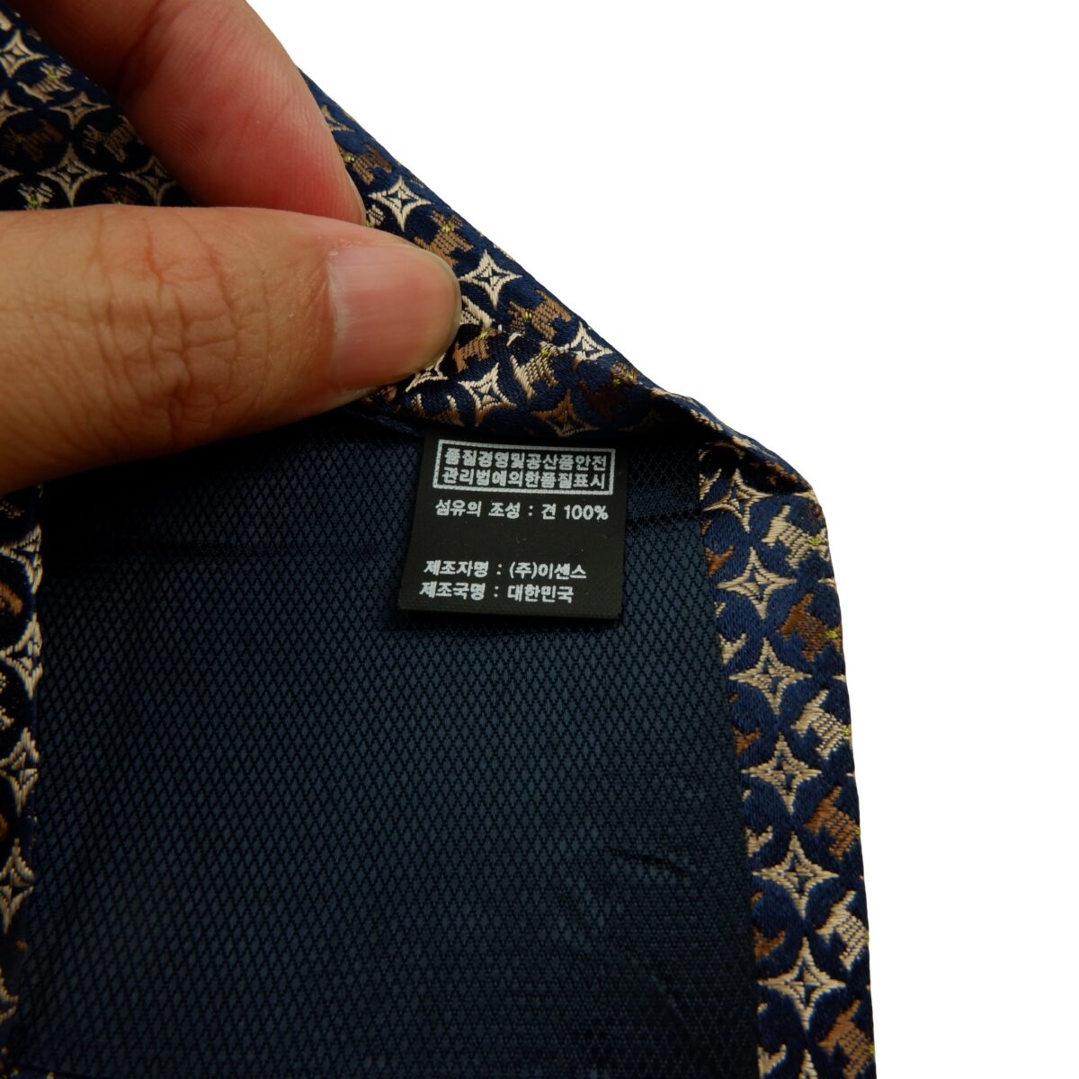 a16155 10 Nina Ricci Tie Silk Black Dog Pattern Korea (US Import Tax Included) มุมที่ 10
