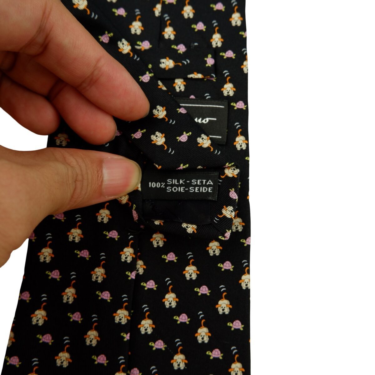 a16213 9 Salvatore Ferragamo Tie Silk Black Animal Pattern Italy (US Import Tax Included) มุมที่ 9