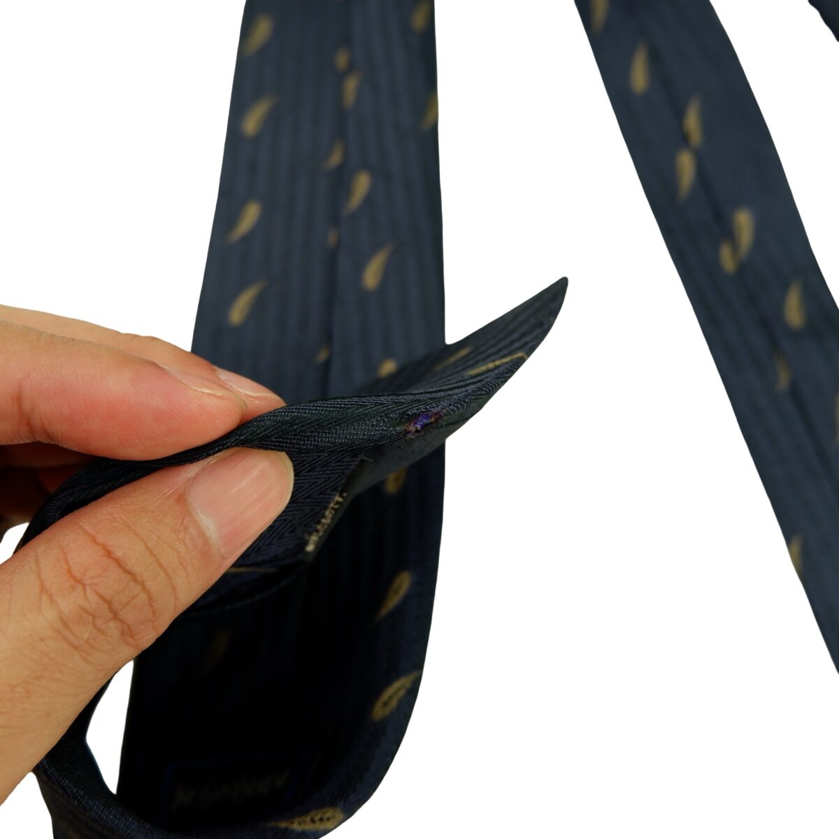 a16306 13 Yves Saint Laurent Tie Silk Dark Navy Paisley Japan (US Import Tax Included) มุมที่ 13