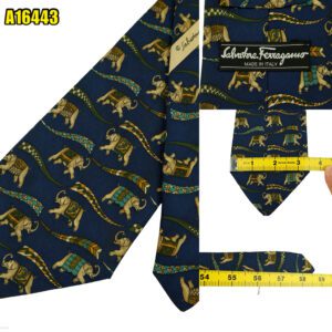 Salvatore Ferragamo Tie Silk Dark Navy Animal Pattern Italy (US Import Tax Included) มุมที่ 1