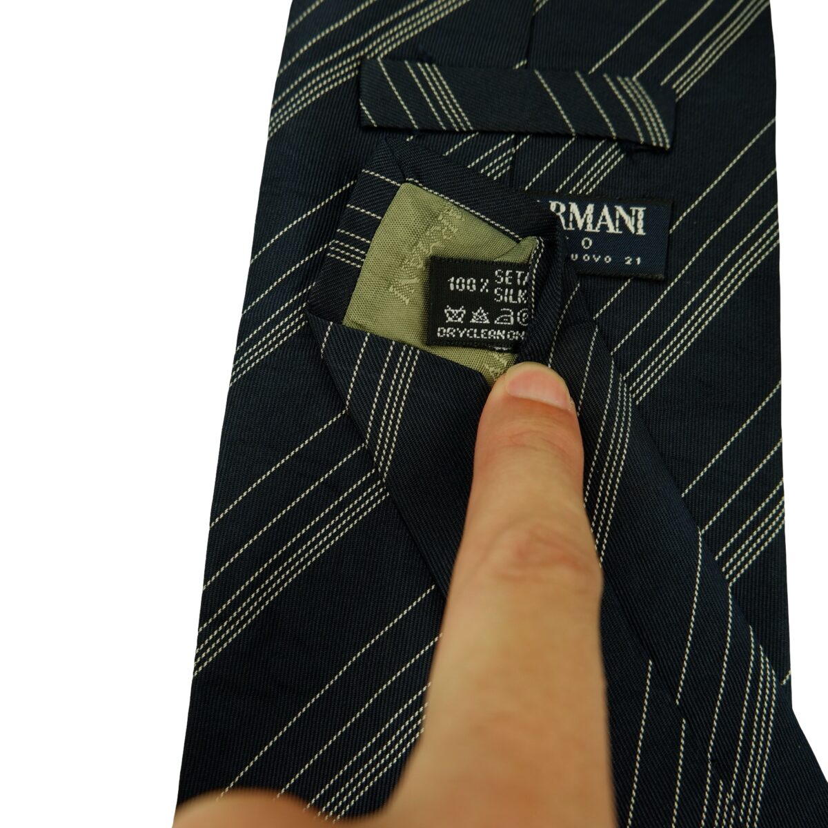 a16447 10 Giorgio Armani Tie Silk Black Stripe Italy (US Import Tax Included) มุมที่ 10
