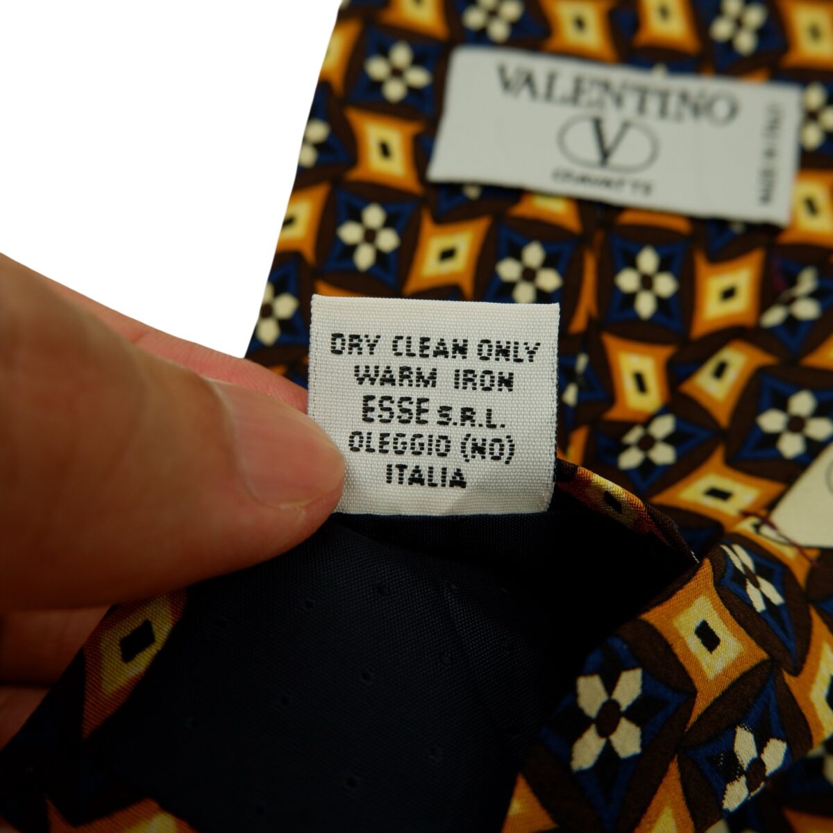 Valentino Tie Silk Brown Geometric Italy (US Import Tax Included) | mesabb clothing Valentino Tie Silk Brown Geometric Italy (US Import Tax Included) มุมที่ 11